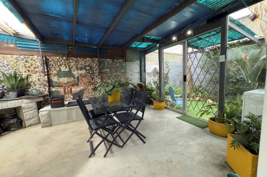 3 Bedroom Property for Sale in Kensington Western Cape